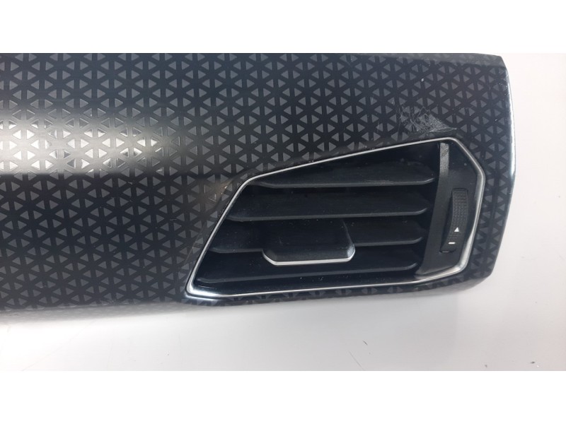 Recambio de rejilla aireadora para volkswagen t-cross 1.0 tsi referencia OEM IAM 2GM858418E  