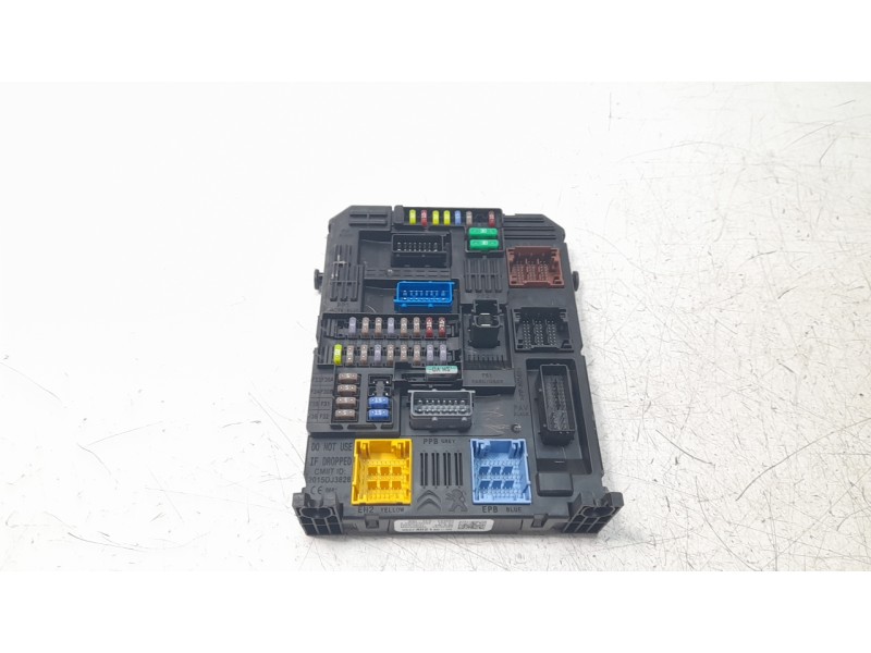 Recambio de caja reles / fusibles para citroen c3 you! referencia OEM IAM 9847402180  