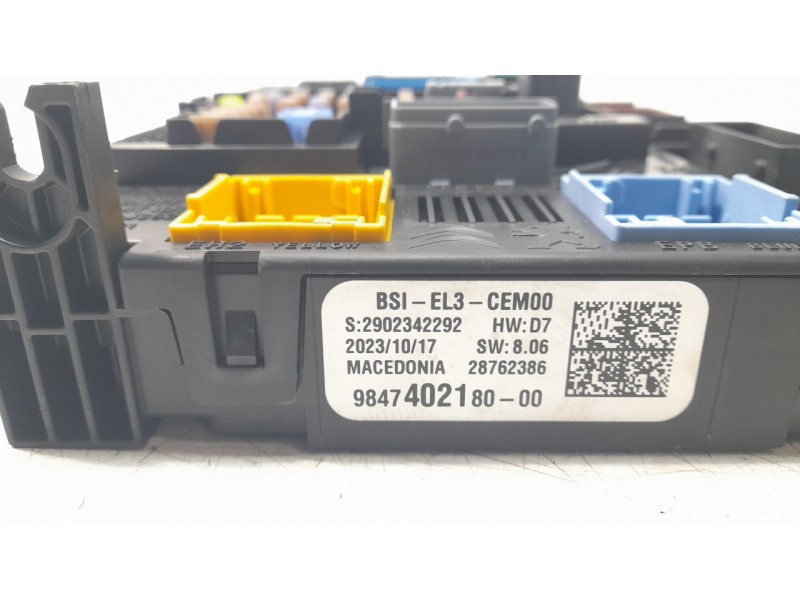 Recambio de caja reles / fusibles para citroen c3 you! referencia OEM IAM 9847402180  