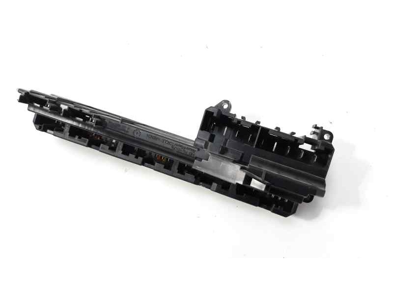 Recambio de caja reles / fusibles para bmw serie 5 berlina (e60) 520d referencia OEM IAM 61146957330  