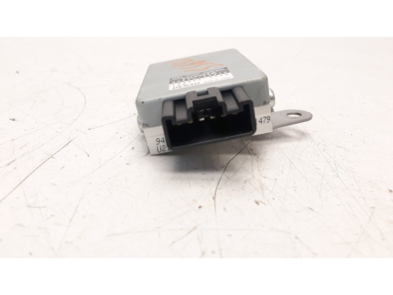 Recambio de modulo electronico para toyota rav 4 referencia OEM IAM 8957042030 1049935240 