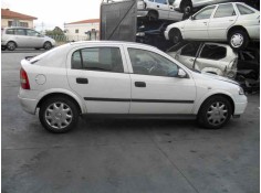 opel astra g berlina del año 2000