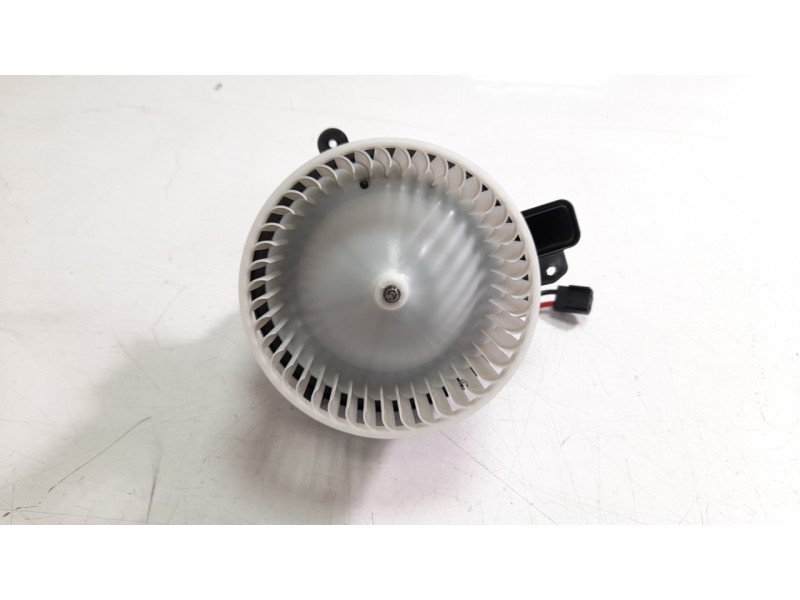 Recambio de ventilador calefaccion para seat arona 1.6 tdi referencia OEM IAM 2Q1820021  