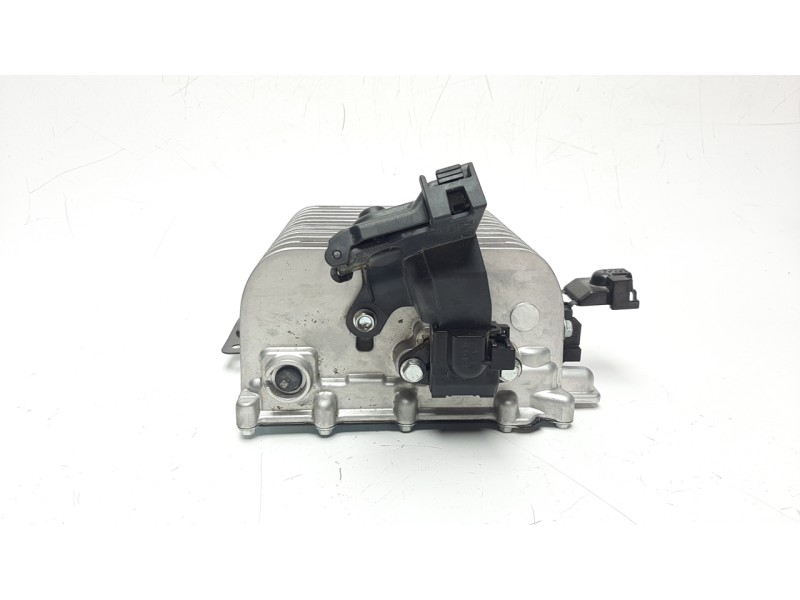 Recambio de inversor para mazda 3 berlina (bp) referencia OEM IAM BDMC67ZD3C  
