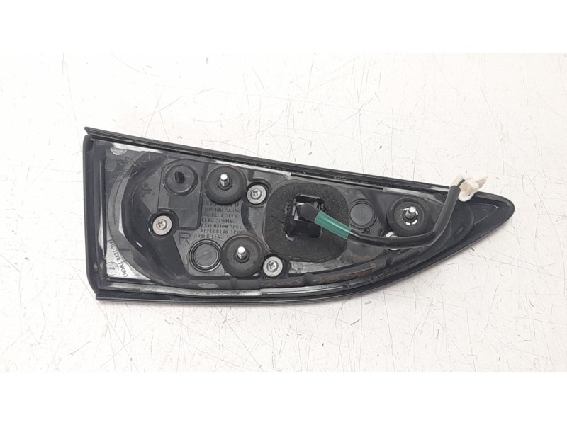 Recambio de piloto trasero derecho interior para mazda 3 sedán (bp) referencia OEM IAM BCKC513F0  