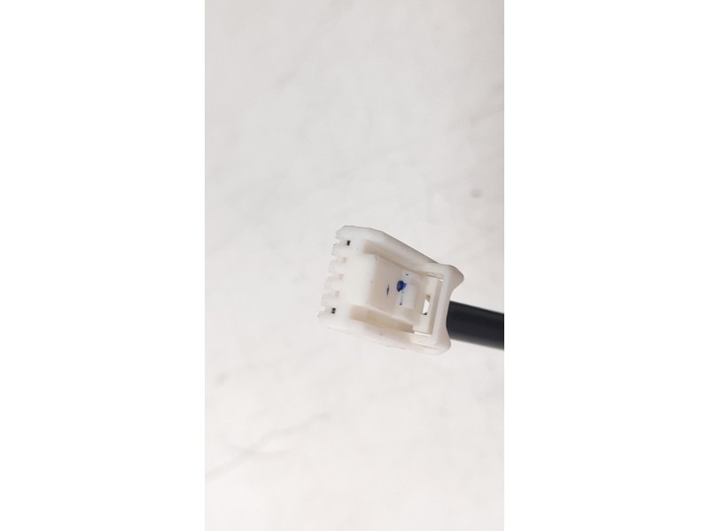 Recambio de piloto trasero derecho interior para mazda 3 sedán (bp) referencia OEM IAM BCKC513F0  