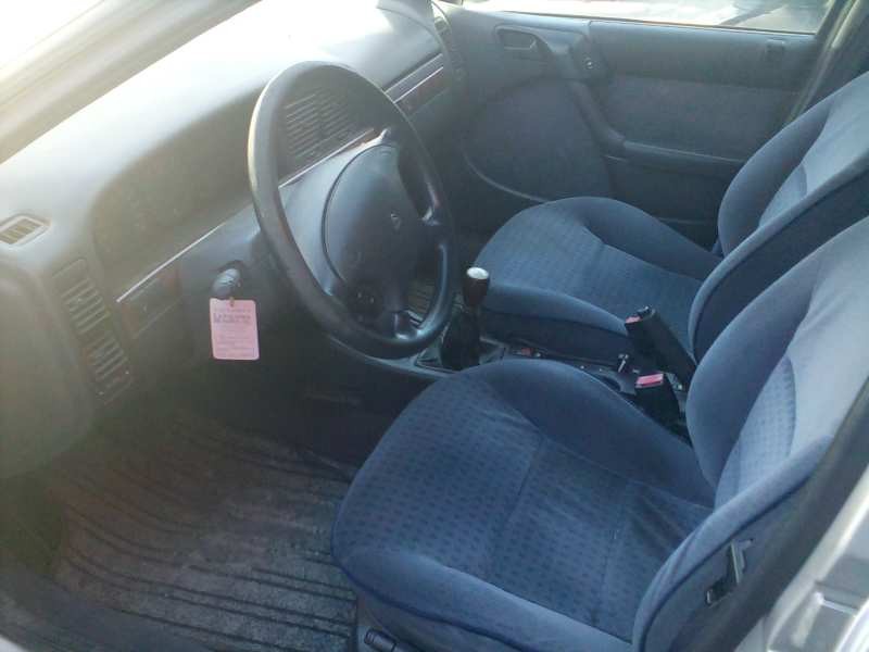 citroen xantia berlina del año 2001