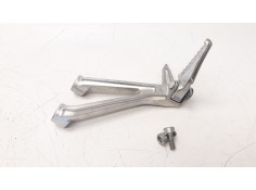 Recambio de estribo para honda cbr 650r referencia OEM IAM 50760MKND50  