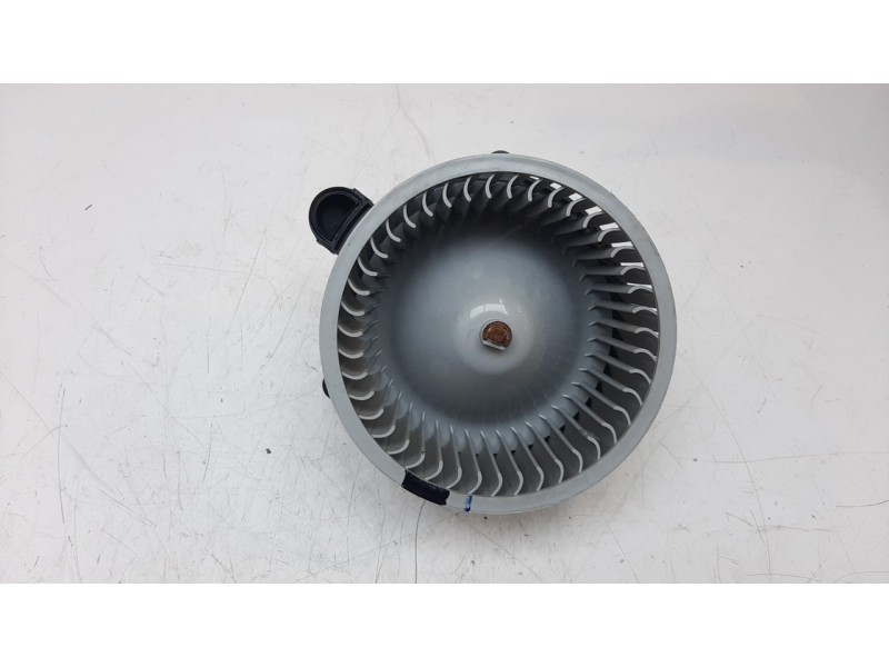 Recambio de ventilador calefaccion para ford ranger (tke) 2.2 tdci cat referencia OEM IAM 1719633 34514 