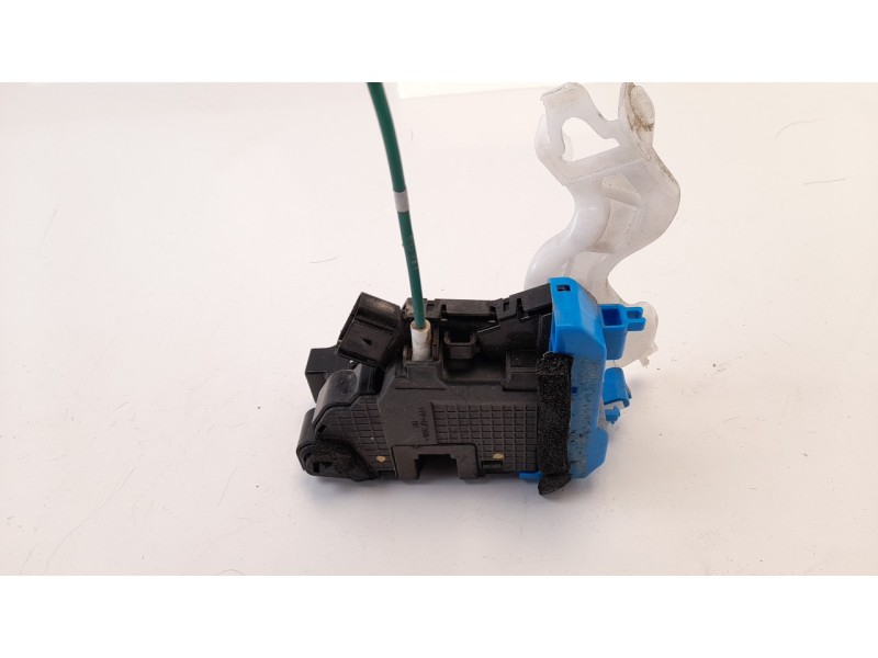 Recambio de cerradura puerta trasera derecha para hyundai i30 (gd) 1.4 crdi cat referencia OEM IAM 81420A6000  