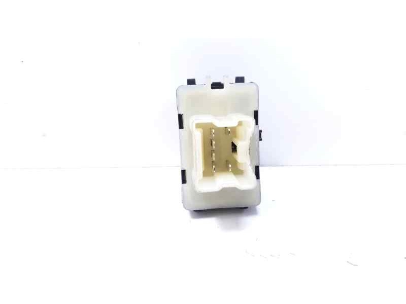 Recambio de mando elevalunas delantero derecho para dacia sandero ambiance referencia OEM IAM 254214937R  