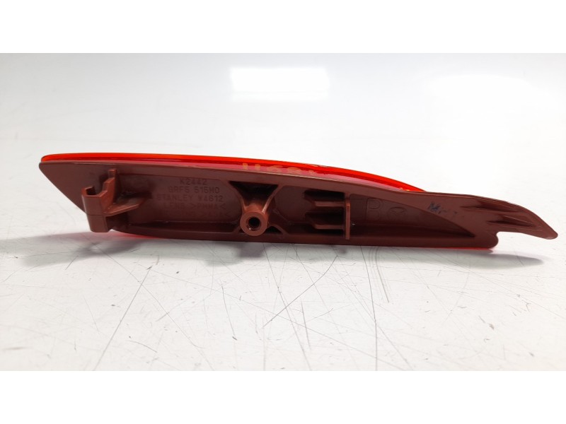 Recambio de piloto trasero izquierdo paragolpes para mazda 3 sedán (bp) referencia OEM IAM GRF5515M0  