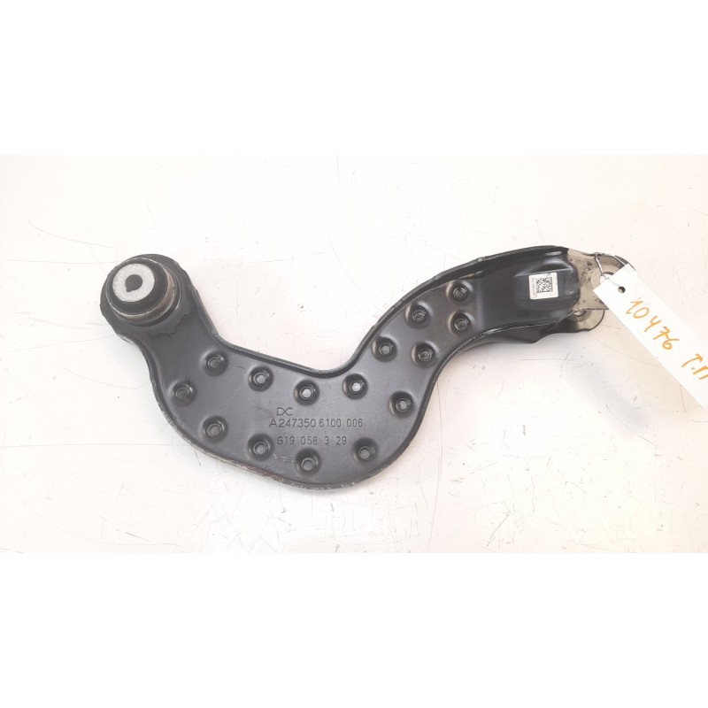 Recambio de brazo suspension superior trasero derecho para mercedes-benz cla-klasse (bm 118) 1.3 cat referencia OEM IAM A2473506