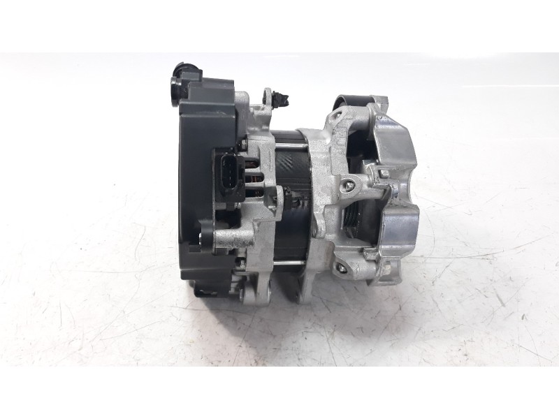 Recambio de alternador para mazda 2 lim. () 1.5 16v cat referencia OEM IAM P53N18300C  