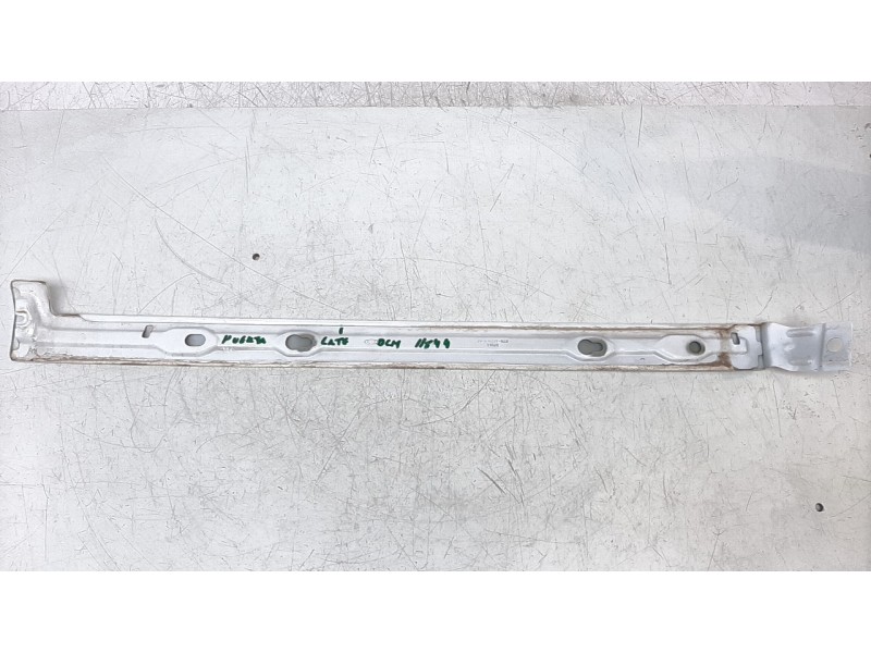 Recambio de moldura para ford transit courier 1.5 tdci cat referencia OEM IAM ET76A250A26AF  