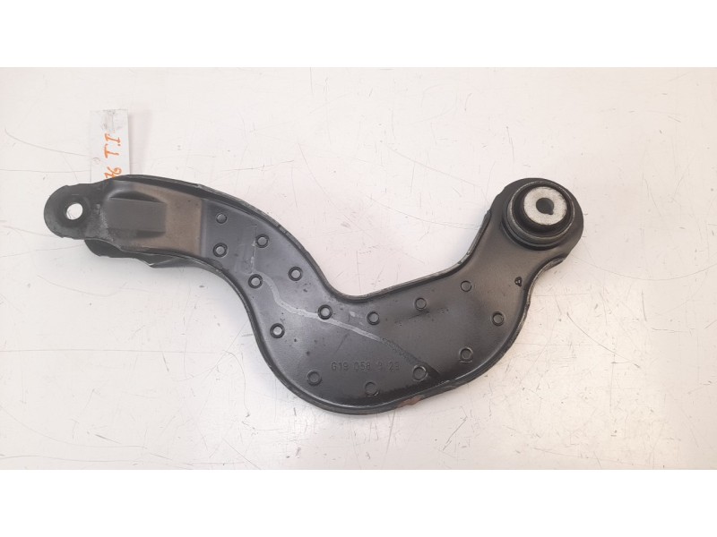 Recambio de brazo suspension superior trasero izquierdo para mercedes-benz cla-klasse (bm 118) 1.3 cat referencia OEM IAM A24735