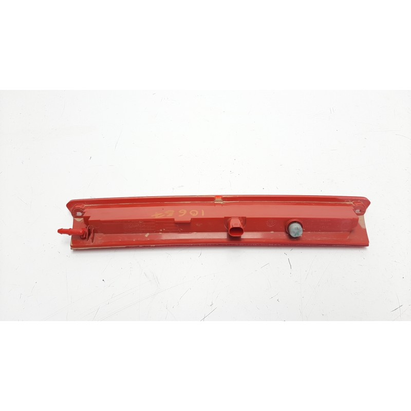 Recambio de luz central de freno para ford fiesta (ccn) 1.5 tdci cat referencia OEM IAM 8A6113A613AJ  