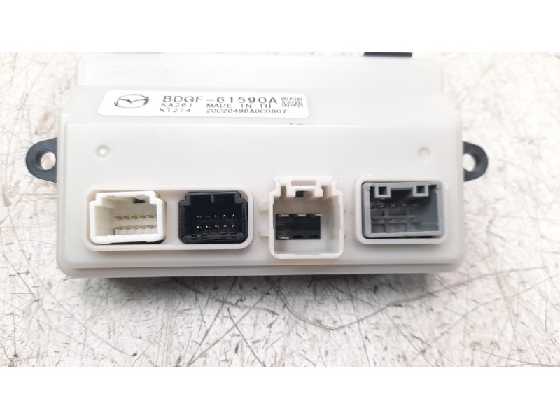 Recambio de modulo electronico para mazda 3 sedán (bp) referencia OEM IAM BDGF61590A  