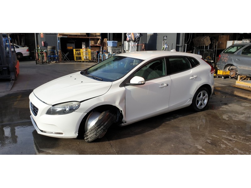 volvo v40 del año 2013