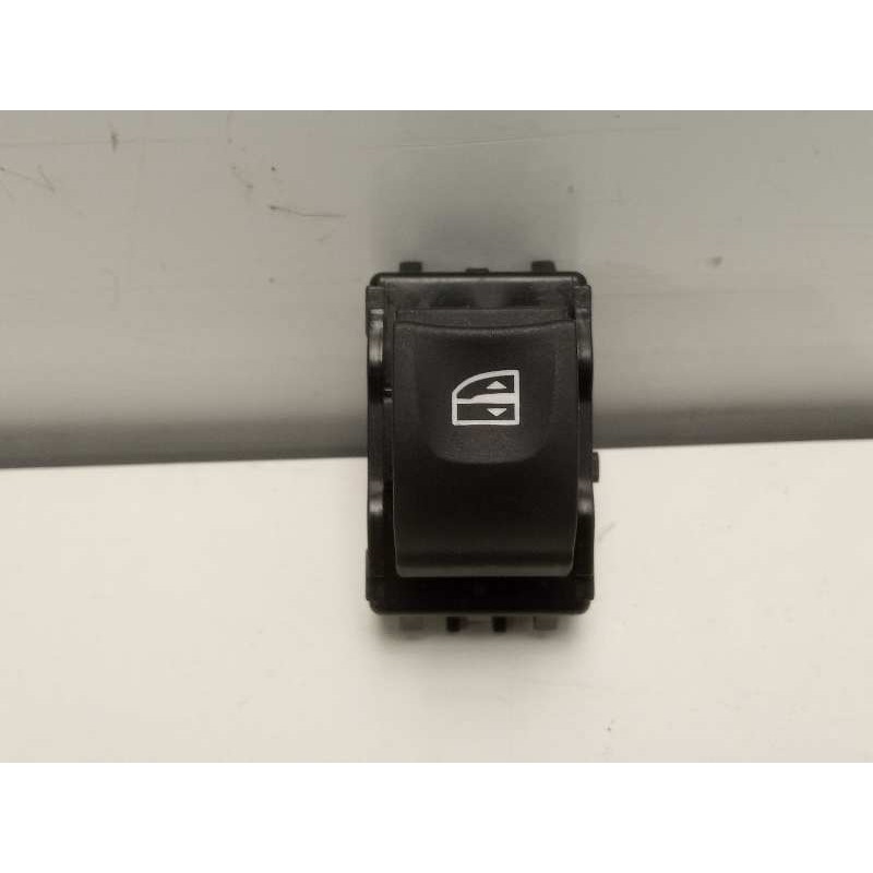 Recambio de mando elevalunas trasero derecho para renault megane iii berlina 5 p dynamique referencia OEM IAM  REN14580 