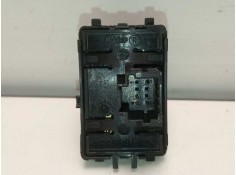 Recambio de mando elevalunas trasero derecho para renault megane iii berlina 5 p dynamique referencia OEM IAM  REN14580  2