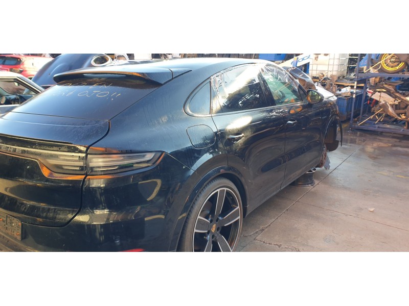 porsche cayenne coupe (9yb) del año 2022