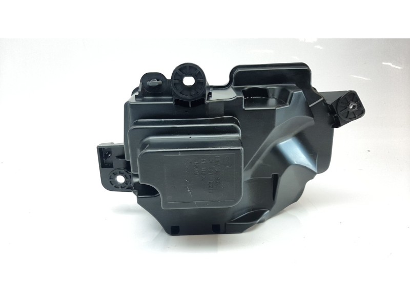 Recambio de sistema audio / radio cd para mazda 3 sedán (bp) referencia OEM IAM BDGF6696X  