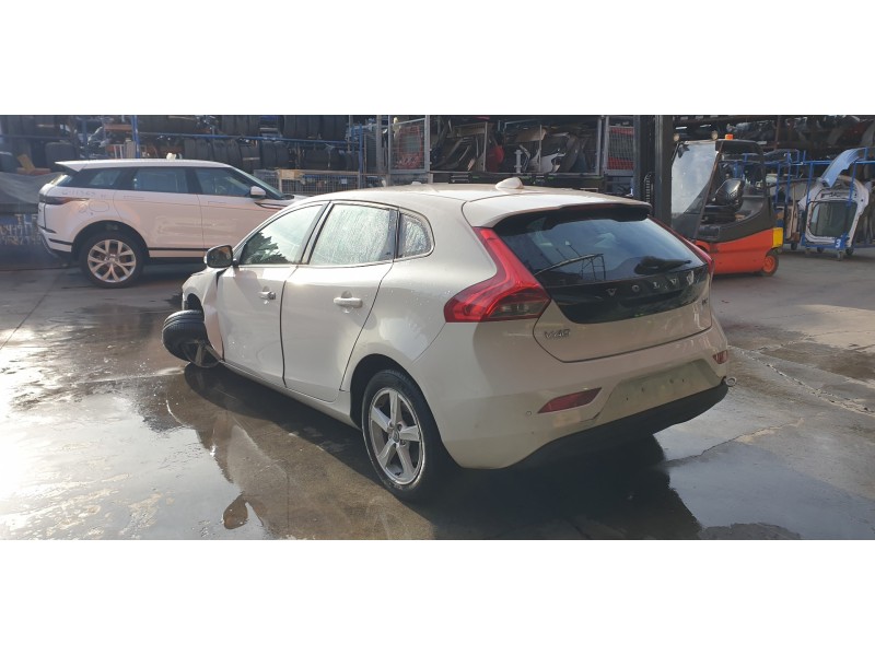 volvo v40 del año 2013