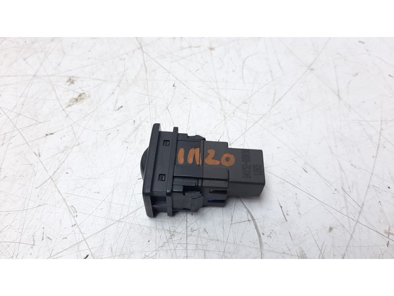 Recambio de interruptor para toyota aygo 1.0 cat referencia OEM IAM 8415200090  