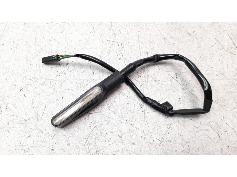 Recambio de piloto trasero derecho para kawasaki ninja 400 referencia OEM IAM 230370537  