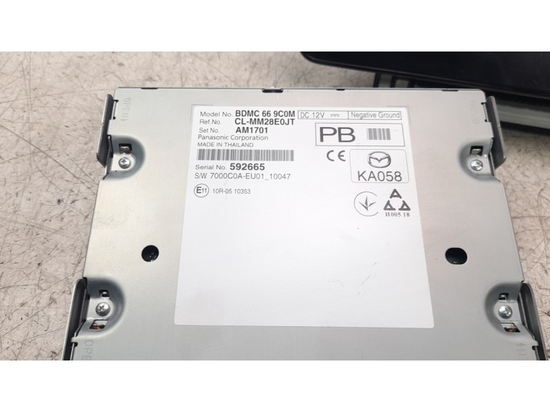 Recambio de sistema navegacion gps para mazda 3 sedán (bp) referencia OEM IAM BDGF611J0A  