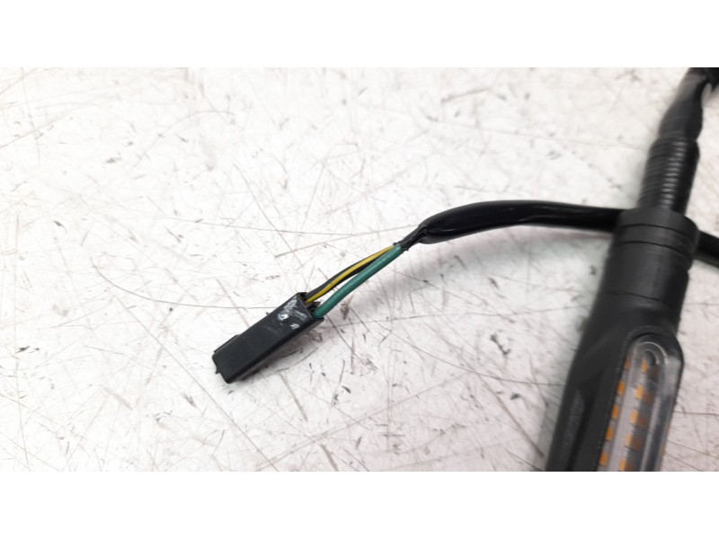 Recambio de piloto trasero derecho para kawasaki ninja 400 referencia OEM IAM 230370537  