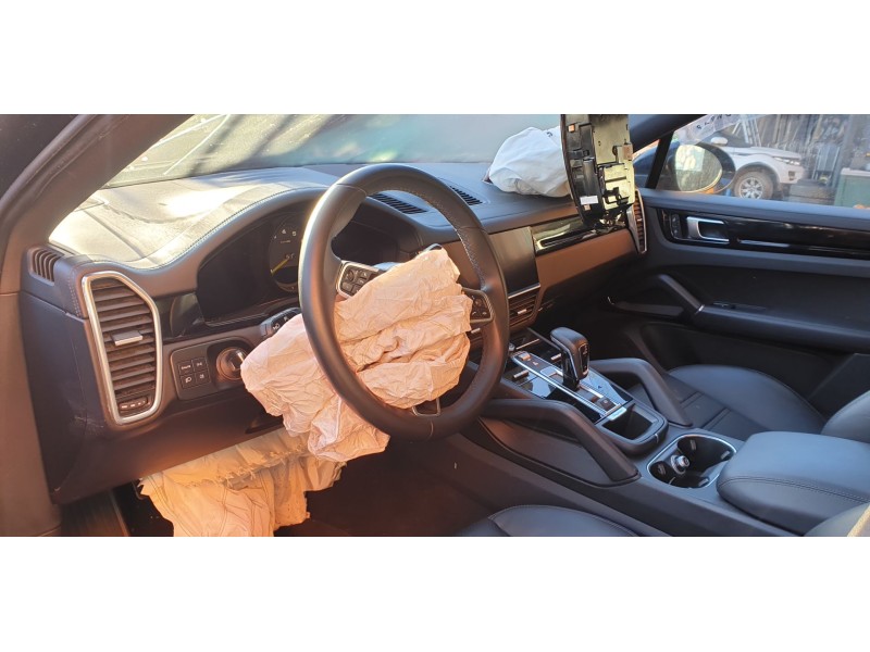 porsche cayenne coupe (9yb) del año 2022