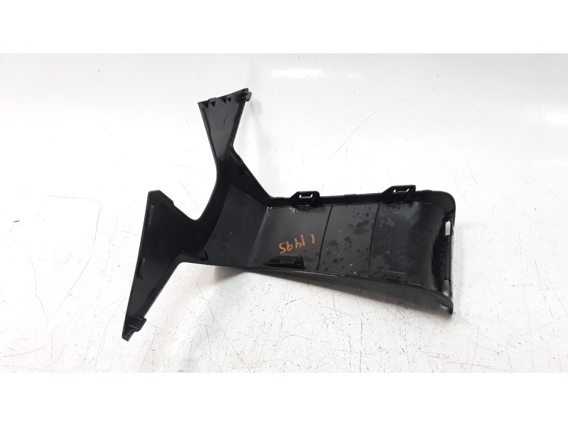 Recambio de moldura para sym jet 14 125 referencia OEM IAM 81135XN10000  