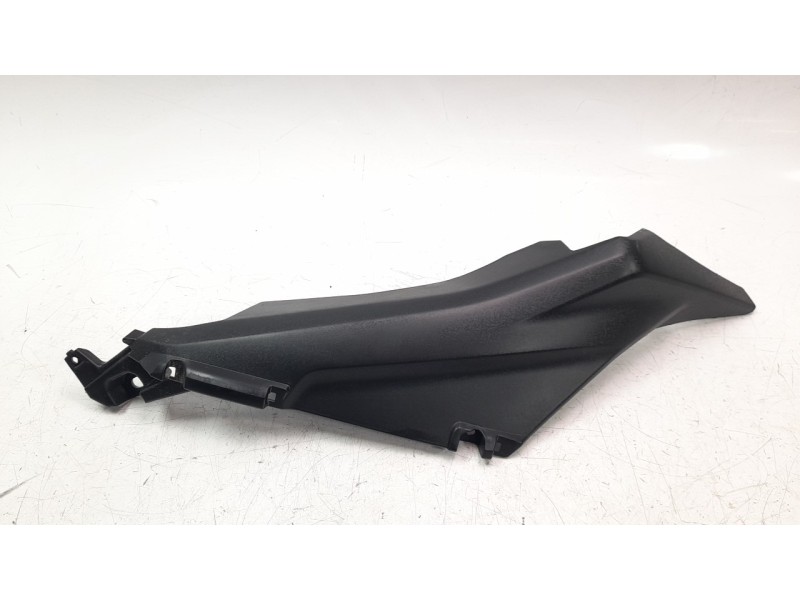 Recambio de moldura para yamaha x-max 125 referencia OEM IAM B74F172F00  