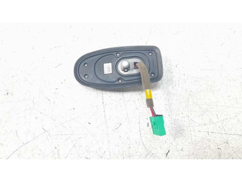Recambio de base de antena para kia rio (yb) 1.2 cat referencia OEM IAM 96200H8310  
