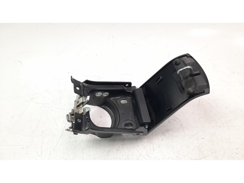 Recambio de tapa exterior combustible para yamaha x-max 125 referencia OEM IAM B74F838W00  