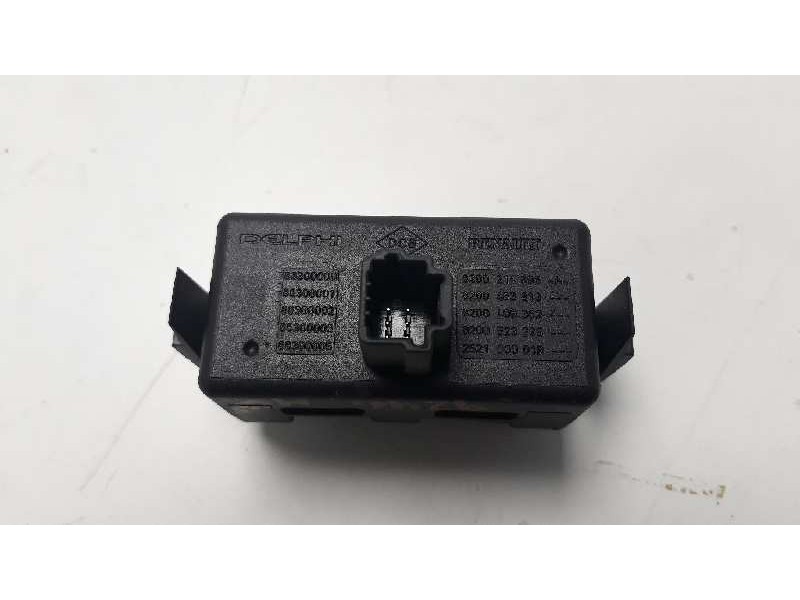 Recambio de warning para renault megane iii berlina 5 p dynamique referencia OEM IAM 8200214896A REN15300 