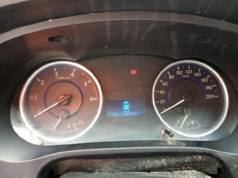 toyota hilux (kun) del año 2016