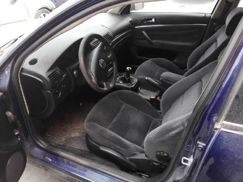 volkswagen passat variant (3b5) del año 2000