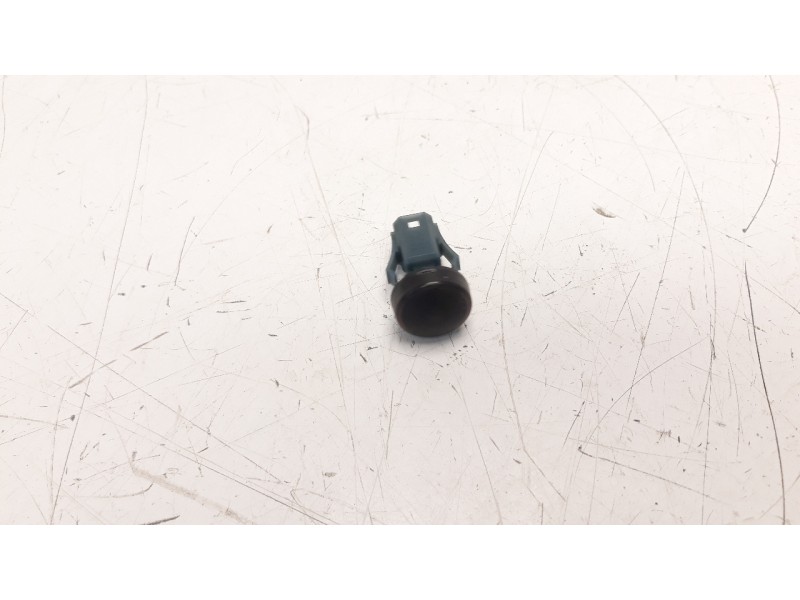 Recambio de sensor para toyota rav 4 referencia OEM IAM 8912150020  