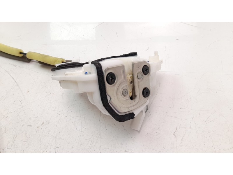 Recambio de cerradura puerta trasera izquierda para mazda 2 lim. () 1.5 16v cat referencia OEM IAM DA6C73310  