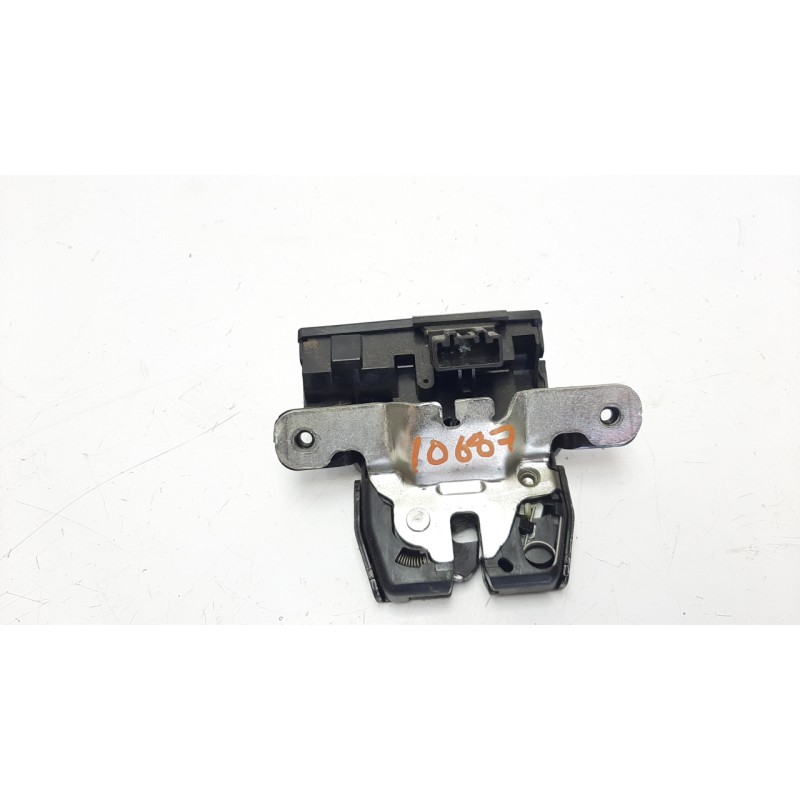 Recambio de cerradura maletero / porton para ford fiesta (ccn) 1.5 tdci cat referencia OEM IAM 8A61A442A66BE  EZCFR026