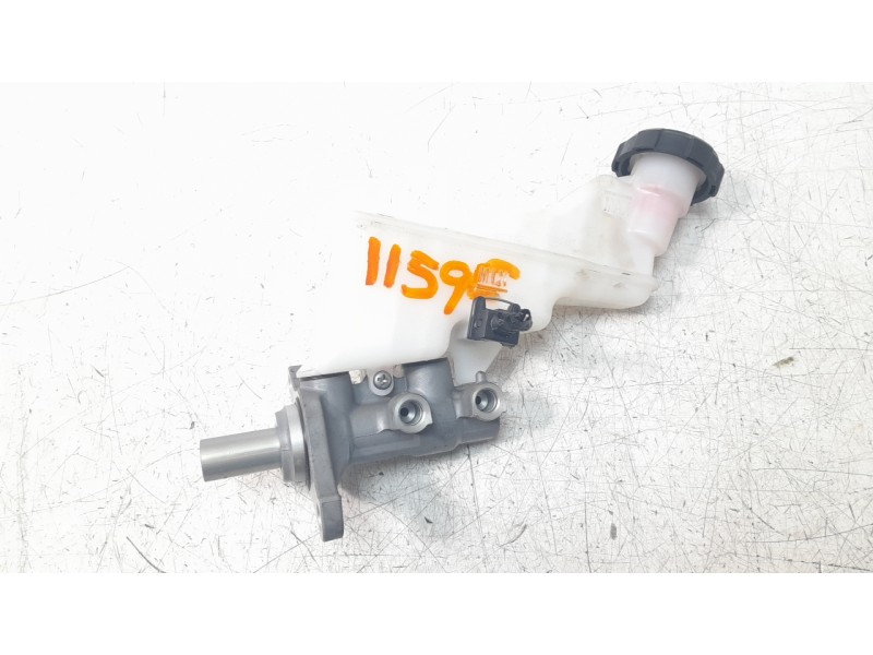 Recambio de bomba freno para kia rio (yb) 1.2 cat referencia OEM IAM 58510H8110  