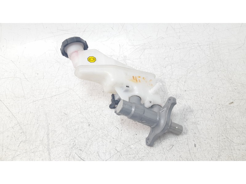 Recambio de bomba freno para kia rio (yb) 1.2 cat referencia OEM IAM 58510H8110  