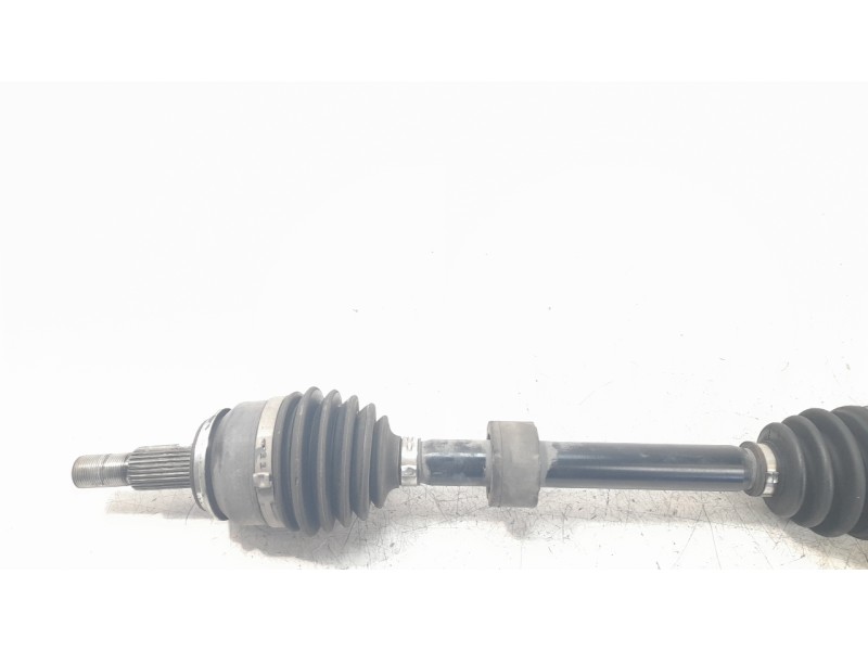 Recambio de transmision delantera derecha para mazda 3 sedán (bp) referencia OEM IAM GT0L2550X  