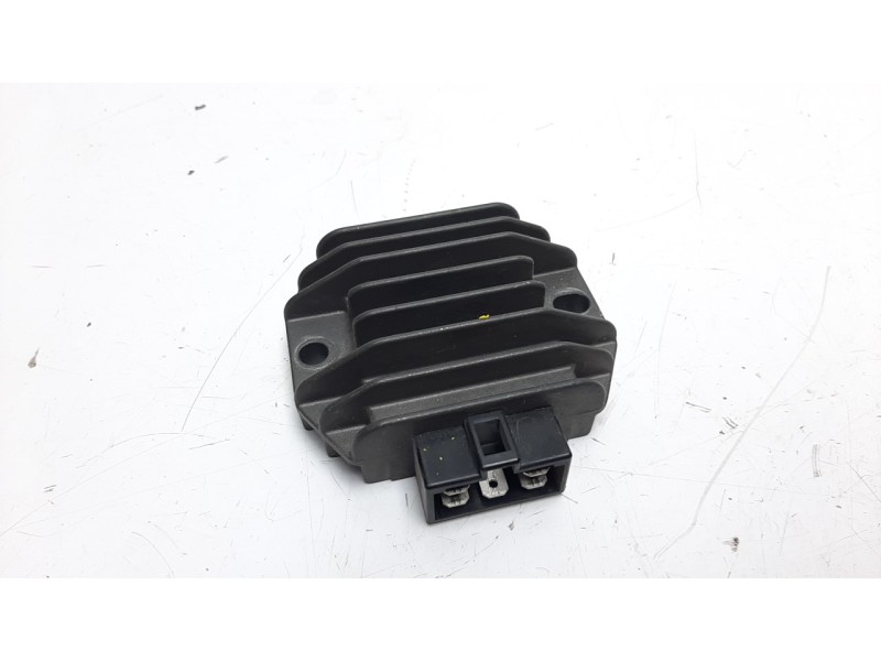 Recambio de modulo electronico para piaggio (vespa) x7 referencia OEM IAM SH640D12  