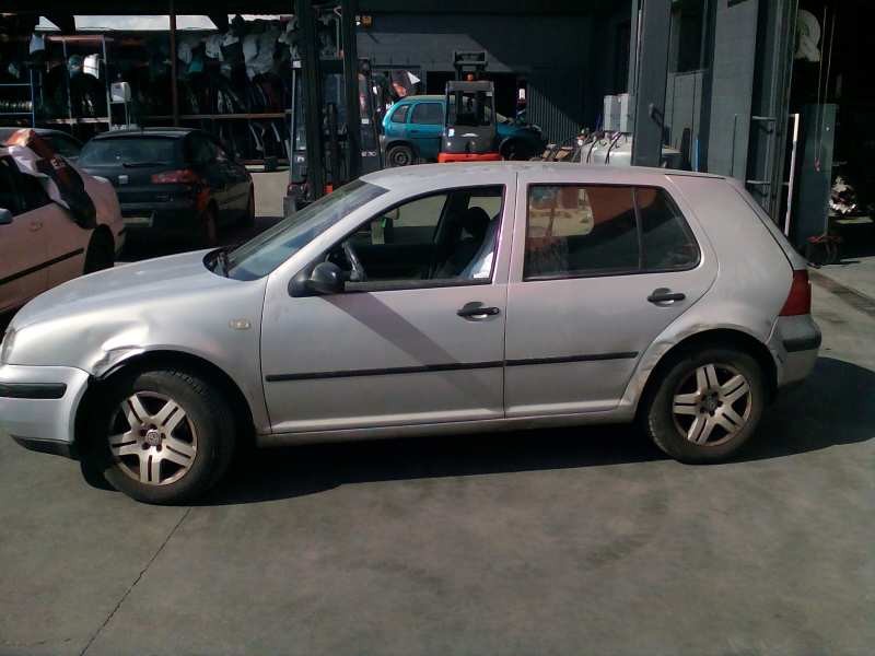 volkswagen golf iv berlina (1j1) del año 2000