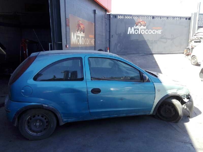 opel corsa c del año 2004