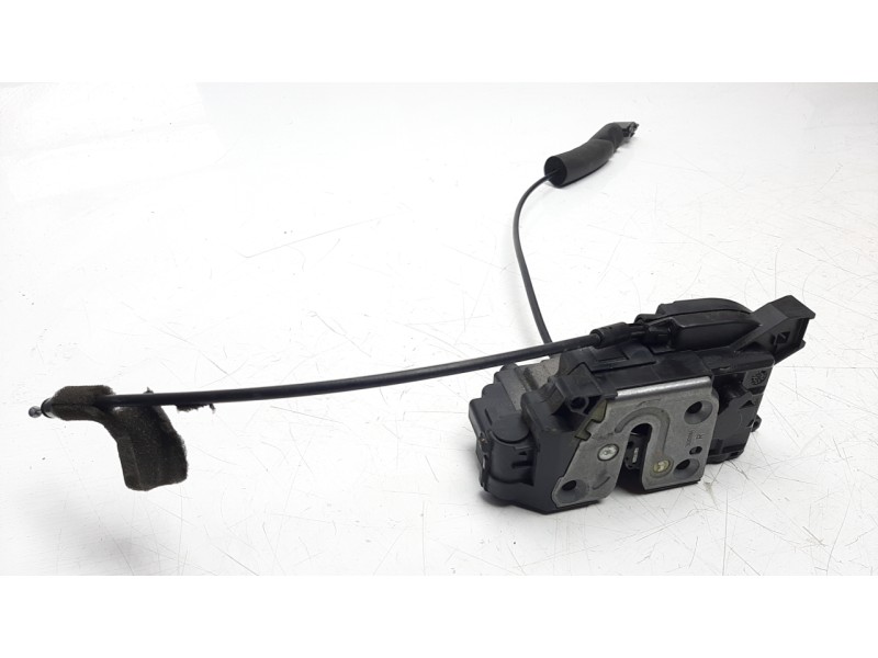 Recambio de cerradura puerta trasera derecha para renault scenic iii 1.5 dci diesel referencia OEM IAM 825020033R  